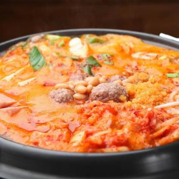 모듬 소시지가 듬뿍 얼큰한 원조 부대찌개 230g * 4EA
